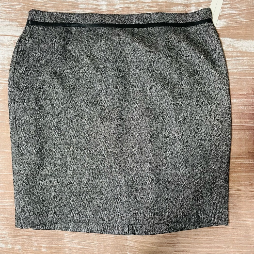 Skirt - lines